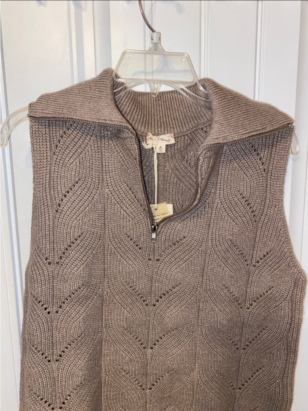 Hem & Thread Taupe Knit Sleeveless Zip Front Vest